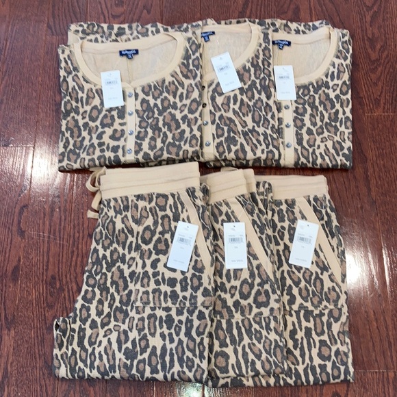 NWT Splendid 2-pc Thermal Henley Top and Bottom* - Picture 5 of 5